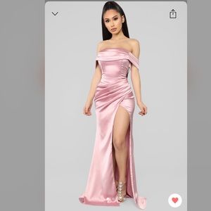 Fashion nova - tiara satin dress